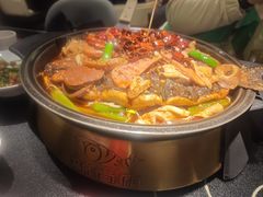 -辣尚瘾·烤鱼·新川菜(牡丹园直营店)