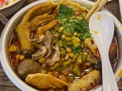 -丽丽三鲜螺蛳粉(田林路店)