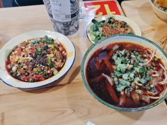 -拈签一笑黄牛肉辣卤串串