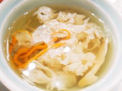 雪梨炖银耳-庄隐阁(悠方广场店)
