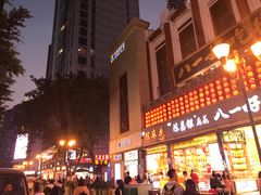 -八一好吃街·高品美食广场