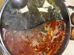 -黄利砖万峰林布依特色酸笋牛肉馆