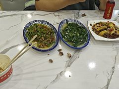 -江城燕子大排档(江汉路步行街店)