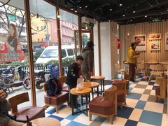 大堂-85度C(生甜甜圈研究工坊·上海平凉店)