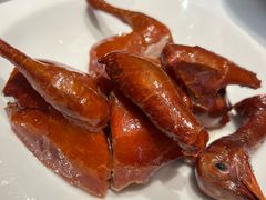 玻璃脆皮乳鸽皇-新雅粤菜馆(南京东路店)