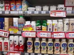 零售区-全家便利店(江湾镇站店)