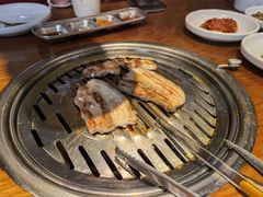 厚切五花肉-·缸桶屋·韩式牛肋条自助烤肉(西湖D11店)