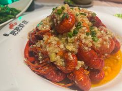-肥肥虾庄·金牌油焖大虾(首义路店)