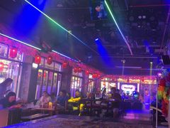 -喜鹊音乐酒馆(西街店)