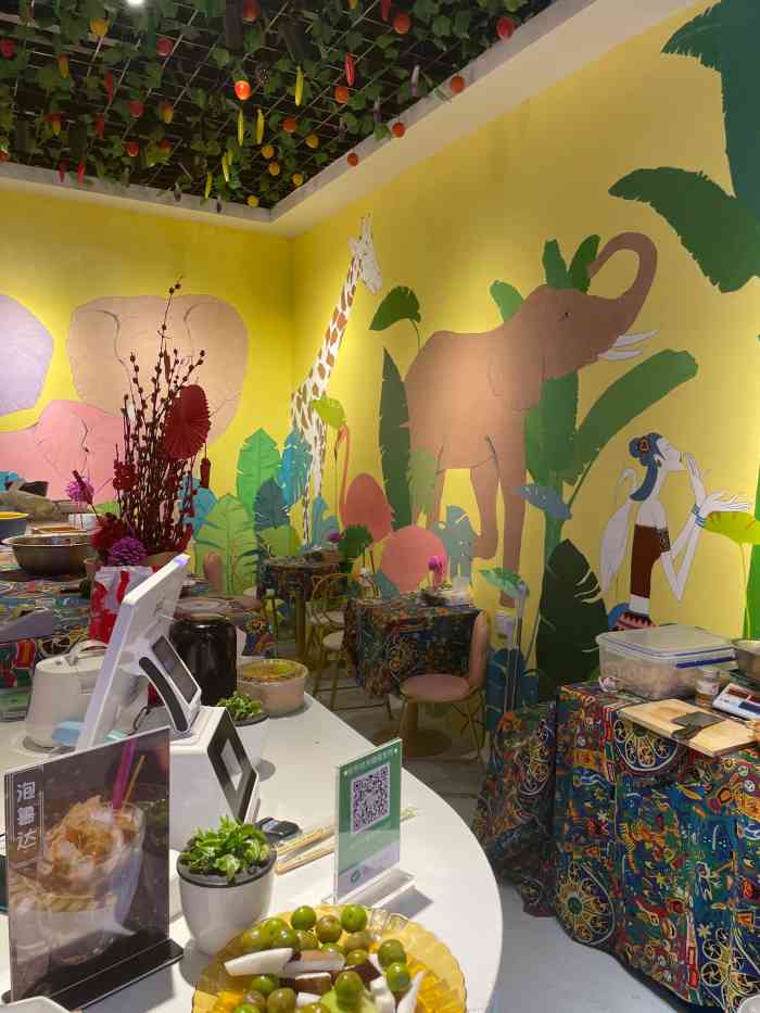 竺舂舂老挝咖啡(礼嘉分店)-"位置在地铁4号口去礼嘉天街的那个通道