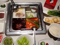 -海底捞火锅鲜切牛肉主题店(长寿路店)
