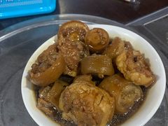 炖猪尾巴-金卯白肉罩火烧
