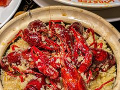 蒜蓉小龙虾煲仔饭-七寸飝大饭店(马场店)