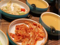 -明洞阿姨·韩式酱蟹烤肉·创意料理(三元桥店)