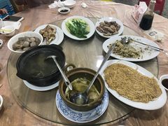 -辉弟鹅肉店