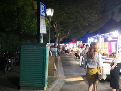 -吴山路夜市