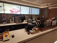 -星巴克臻选(上海中环广场2F店)