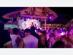 -FINNS Beach Club