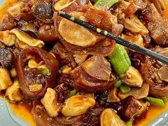 -丹水桥地锅鱼·翘嘴鲌·地方特色全鱼宴(丹江口大坝店)