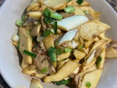 茭白-好灶头妈妈菜·柴火灶台鱼·千岛湖土菜地标美食