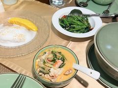 -Sala Thai Restaurant