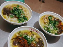 -文山荷鲜居(翠湖店)