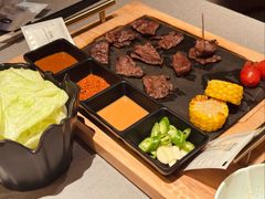 -左庭右院鲜牛肉火锅黑金店(陆家嘴中心店)