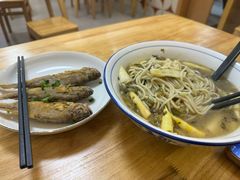 -小河无名面馆