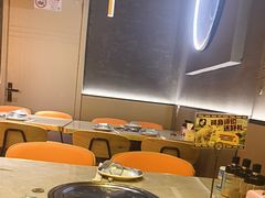 -沪上名羊天下•烤羊腿•东北烧烤•小龙虾(浦东直营总店)