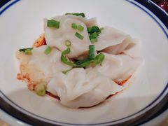龍抄手-茅庐毛血旺(临沂泰盛广场店)