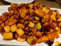 宫保鸡丁-渝信川菜 · 川味家常菜(长安店)