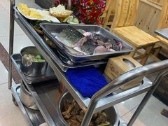 -屯老二农家铁锅炖·行业领军者(梅江店)
