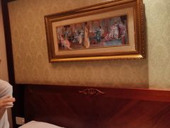 -维也纳酒店(罗湖口岸国贸东门店)