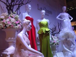 iphone_upload_pic-LA GRACE高端婚纱礼服定制馆