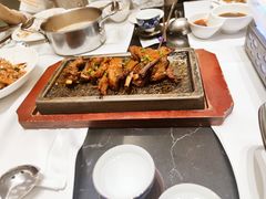 -红鼎豆捞·非遗鲍皇汤火锅(宝丰路店)