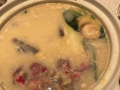 -三人行骨头王火锅(长寿店)