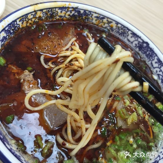 正强兰州牛肉面