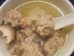 -鱼鲜饭香·招牌汽锅剁椒鱼头王