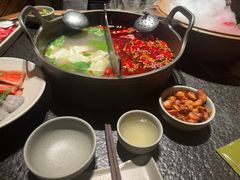 -三出山火锅(南京万象天地店)