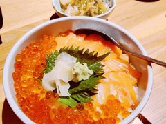三文鱼亲子饭-初居食屋日式料理(万象城购物中心店)