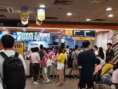 -麦当劳(中山公园龙之梦店)