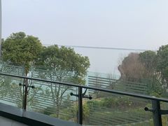 -上海滴水湖皇冠假日酒店