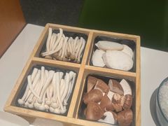 -烹然四季椰子鸡火锅(姚家园万象汇店)