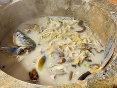 -云朵小院·石锅鱼·野生菌餐厅(蒗放店)