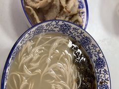-明呈黄鱼面馆(斜土路店)