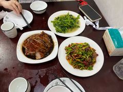 -余杨鸭鸭餐厅