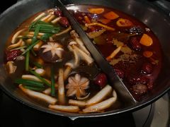 -湊湊火锅·茶憩(新中关购物中心店)