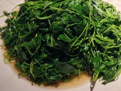 -吴越荣记苏州菜·松鼠桂鱼100%活鱼现做(月光码头店)