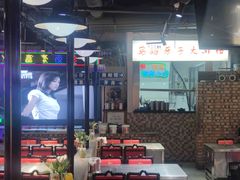-马路牙子烧烤音乐酒馆(望京店)