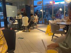 -必胜客(威高广场店)
